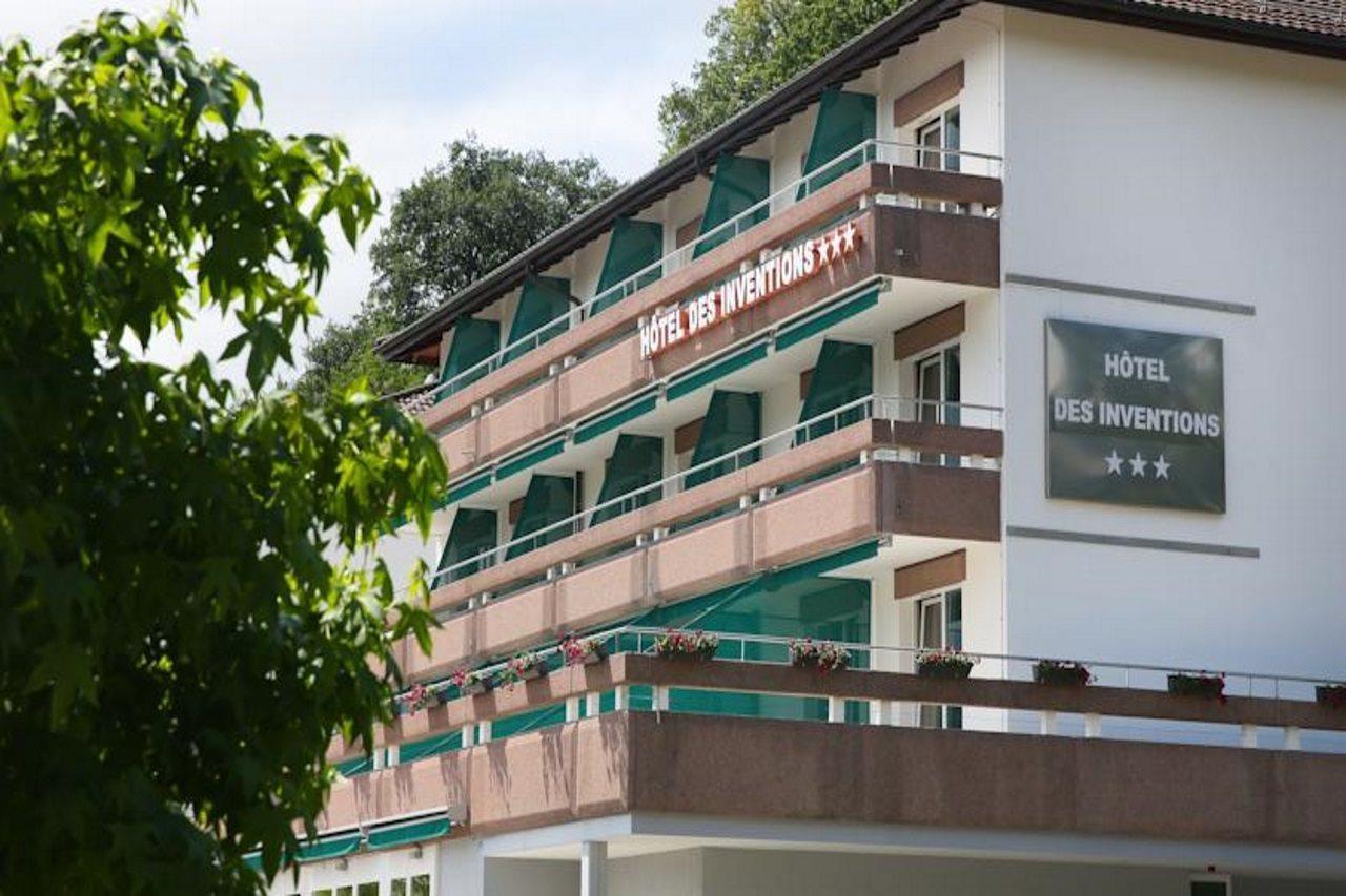 Hotel Des Inventions Ecublens  Exteriör bild
